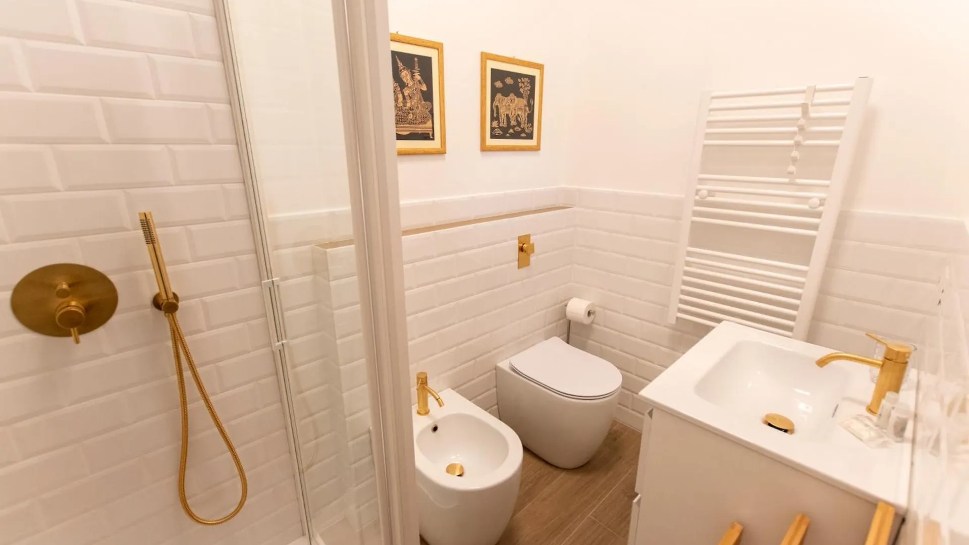 I Host Apartment - Govone 100 밀라노