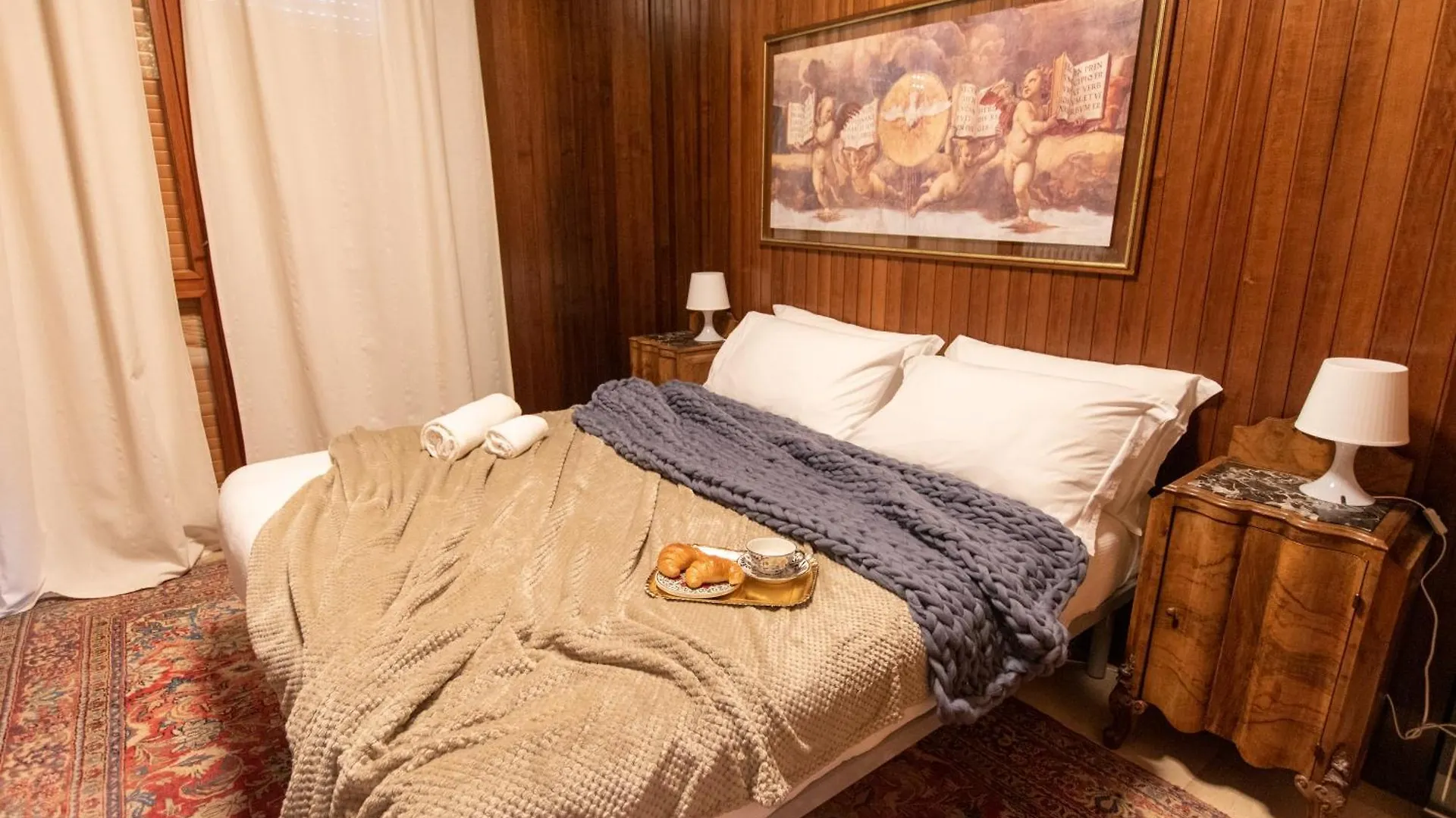 I Host Apartment - Govone 100 밀라노 0*,  이탈리아