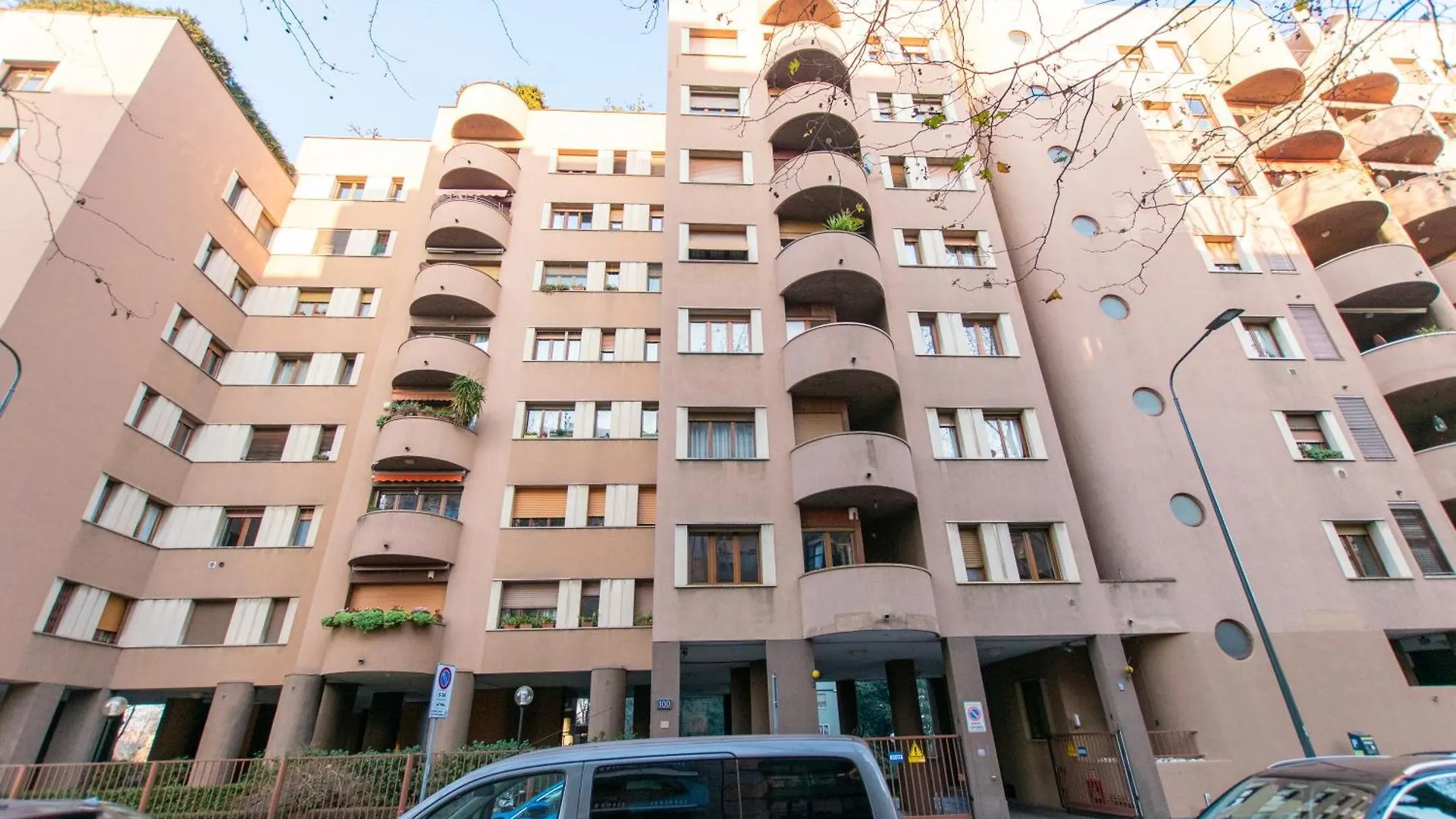 I Host Apartment - Govone 100 밀라노