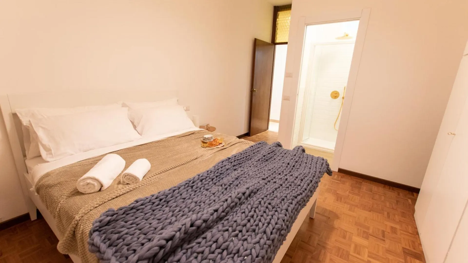 I Host Apartment - Govone 100 location